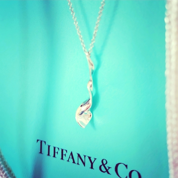 Tiffany Necklace - Picture 1 of 8